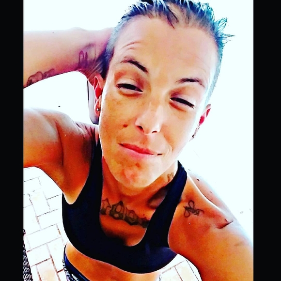 Meet your Posher, Janice - Picture 1 of 1